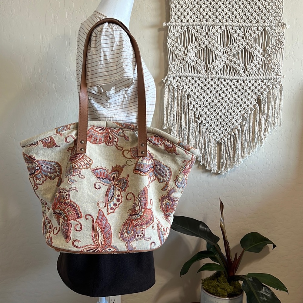 Sander Bags + More Large Butterfly Tapestry Hobo Shoulder Bag - Picture 1 of 7